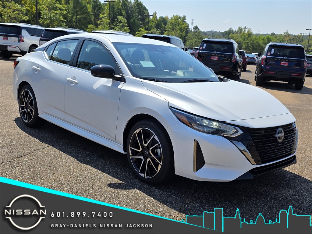 2025 Nissan Sentra SR's photo