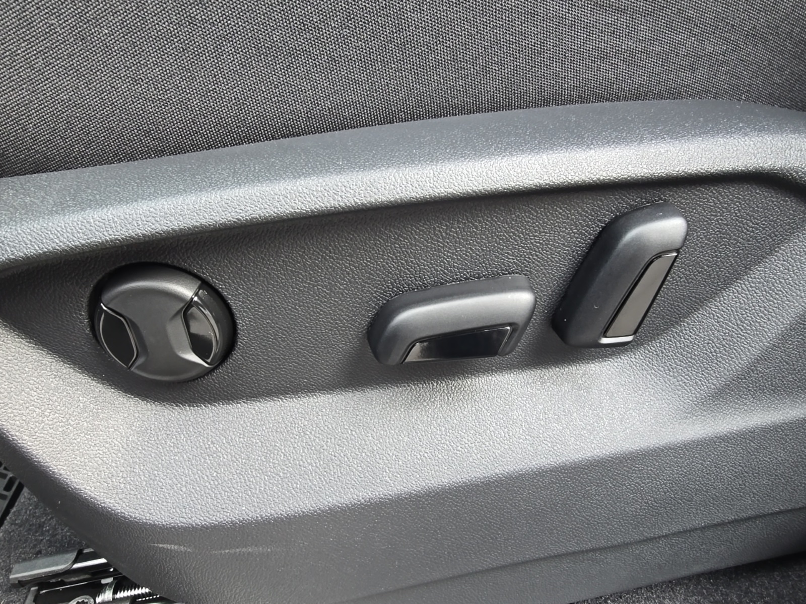 new 2026 Volkswagen Atlas car, priced at $47,733