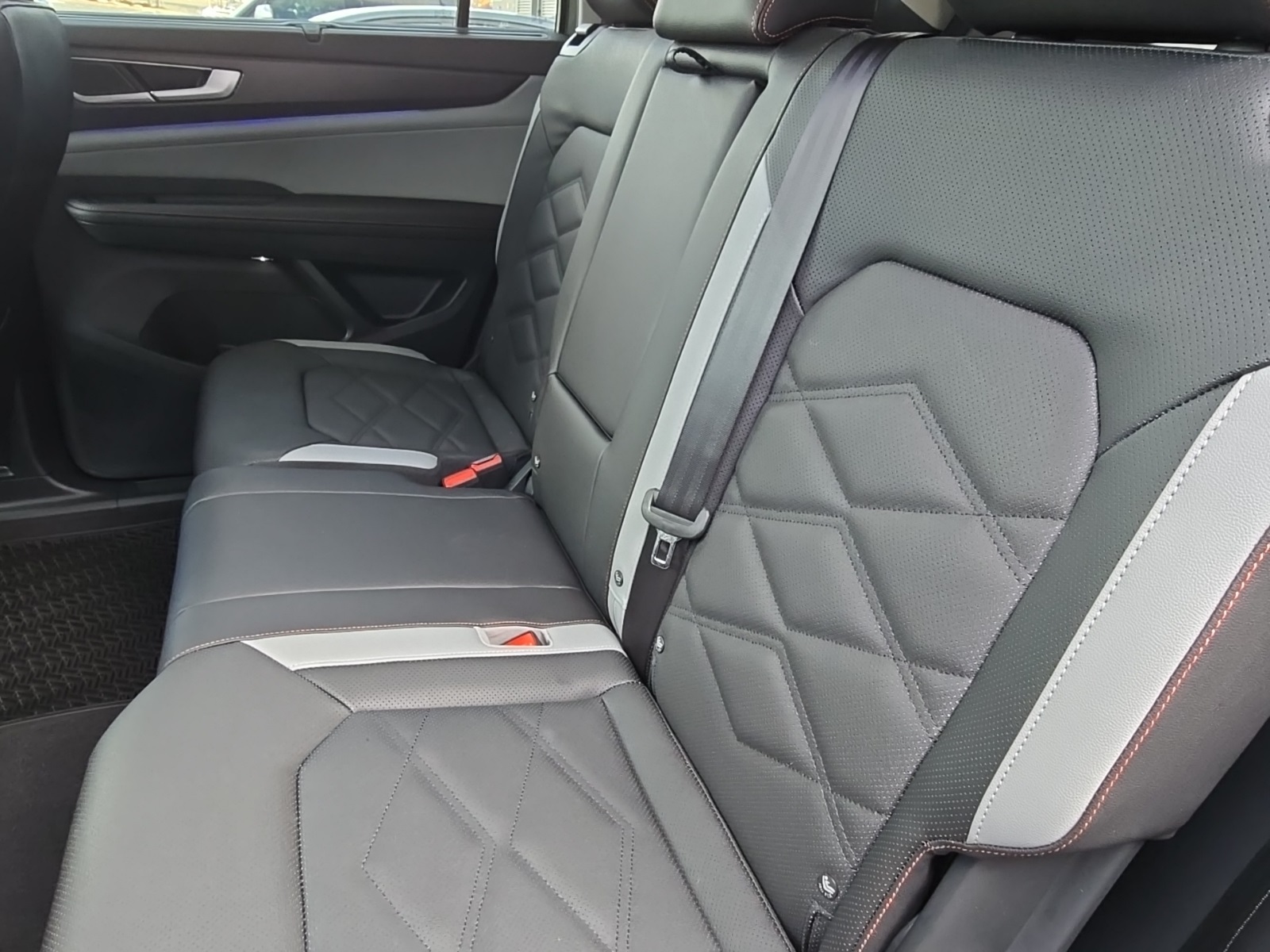 new 2026 Volkswagen Atlas car, priced at $47,733