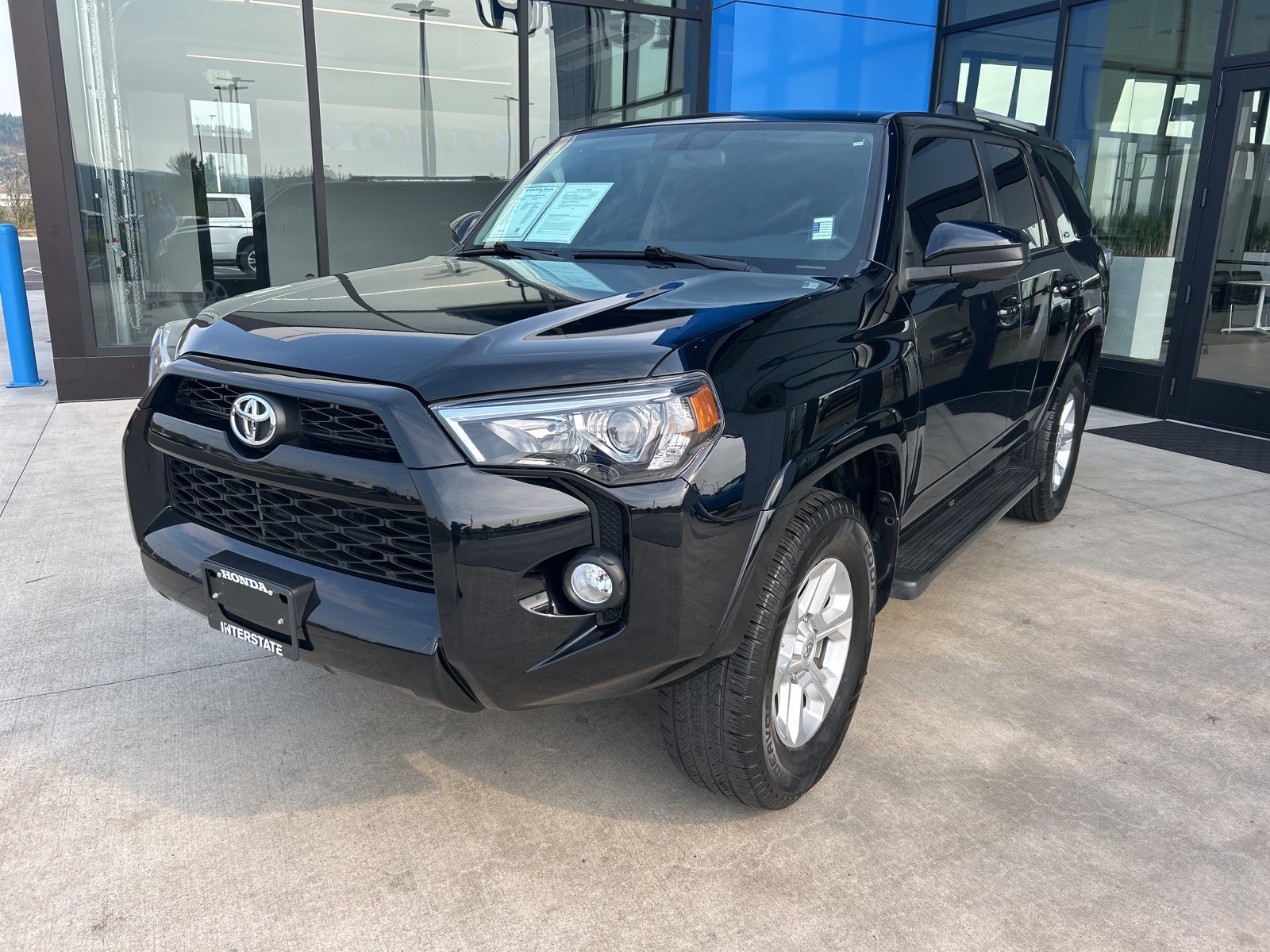 2019 Toyota 4Runner SR5's photo