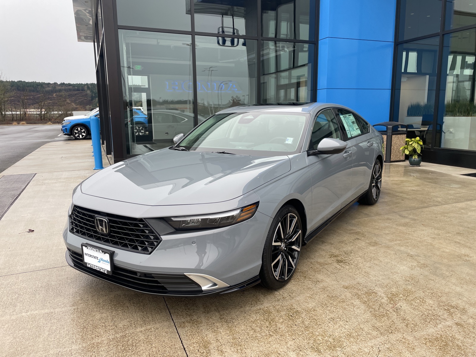 2025 Honda Accord Hybrid Touring's photo