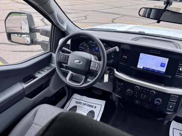 2025 Ford F-350 Super Duty XL