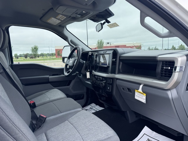 2025 Ford F-350 Super Duty XL