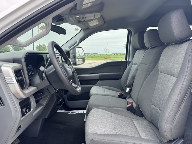 2025 Ford F-350 Super Duty XL