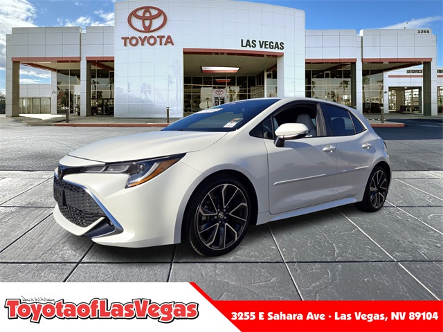 2019 Toyota Corolla Hatchback XSE's photo