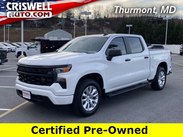 used 2025 Chevrolet Silverado 1500 car, priced at $40,305