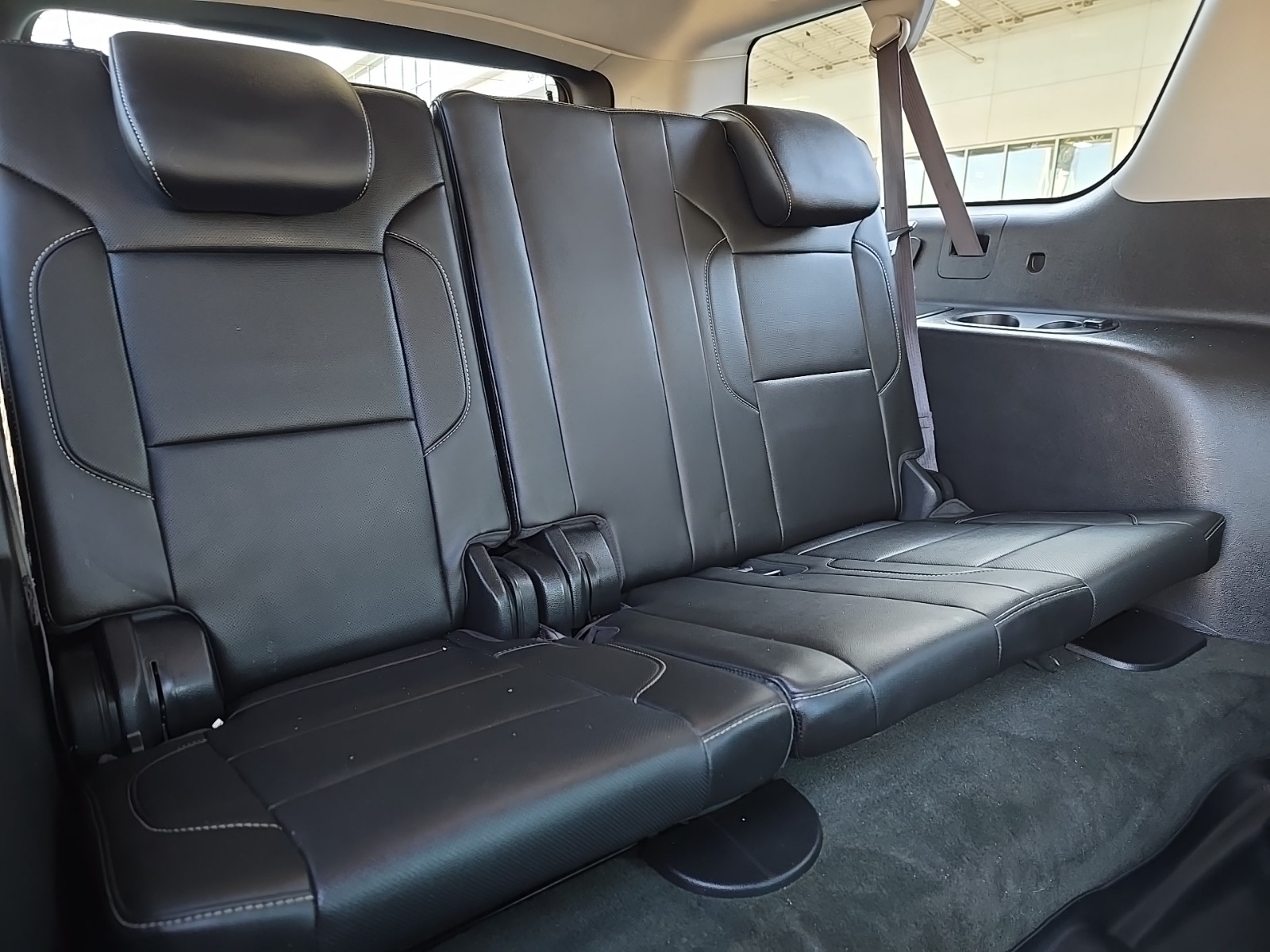 used 2015 Chevrolet Suburban car, priced at $15,000