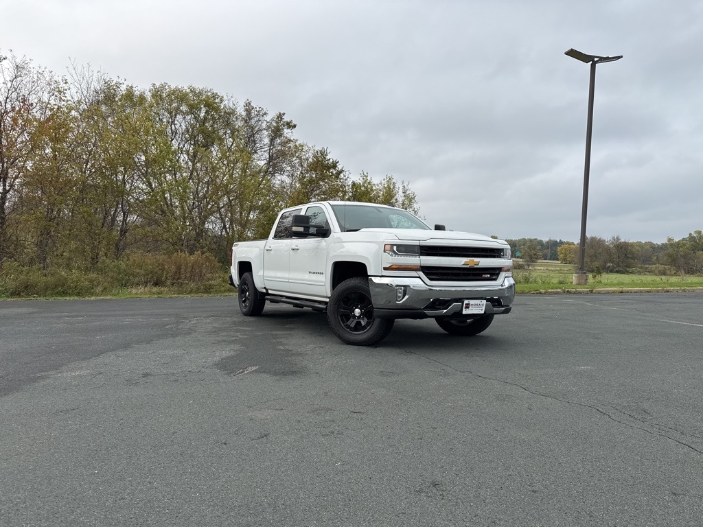 Used 2018 Chevrolet Silverado 1500 LT Trucks