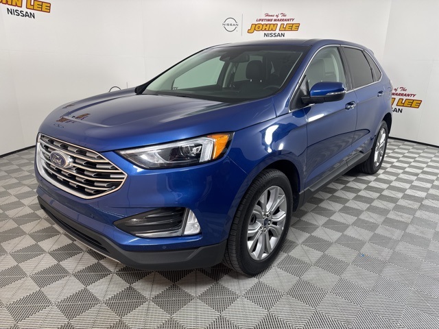 2022 Blue Metallic Ford Edge Titanium SUV