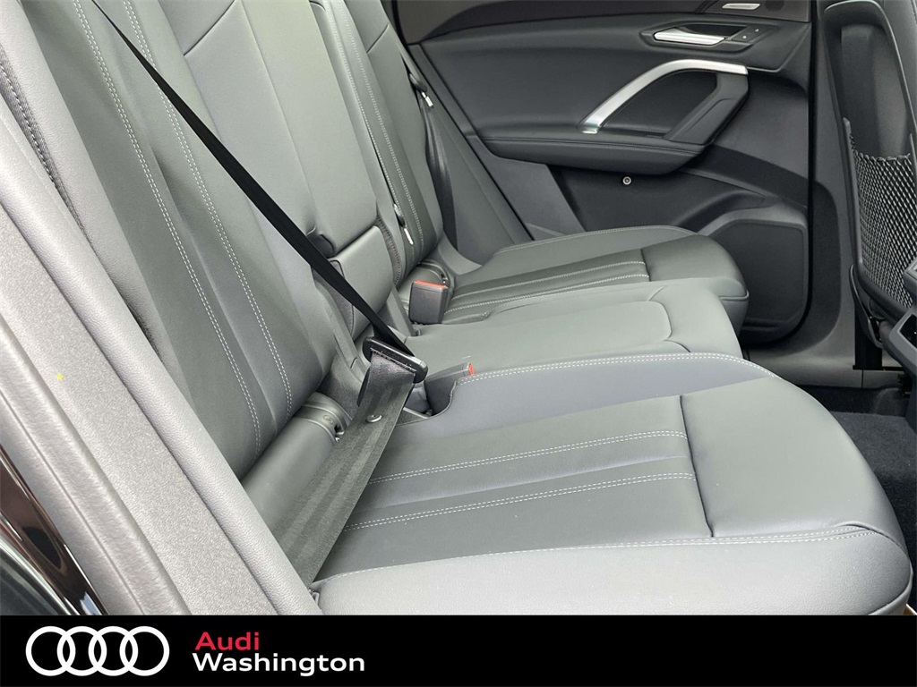 2025 Audi Q5 Premium Plus photo 17