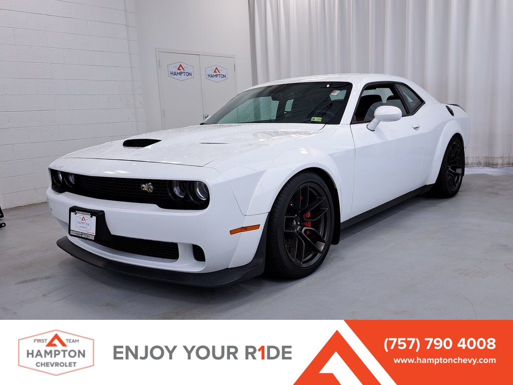 2022 Dodge Challenger R/T Scat Pack Widebody Coupe RWD 1