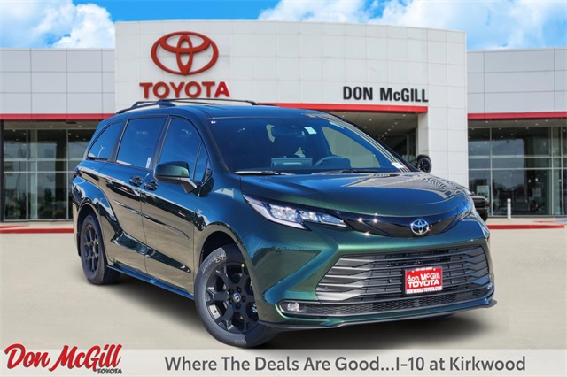 2026 Toyota Sienna Woodland Edition's photo