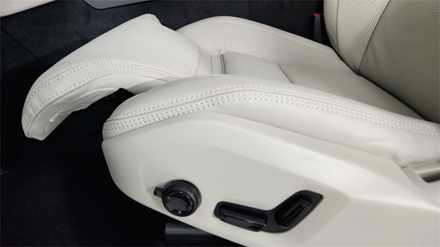 new 2026 Volvo XC90 car, priced at $75,155