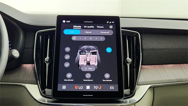 new 2026 Volvo XC90 car, priced at $75,155