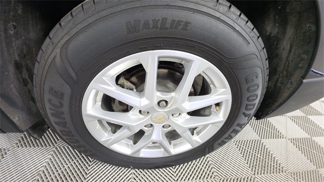 2022 Iron Gray Metallic Chevrolet Equinox LS FWD SUV
