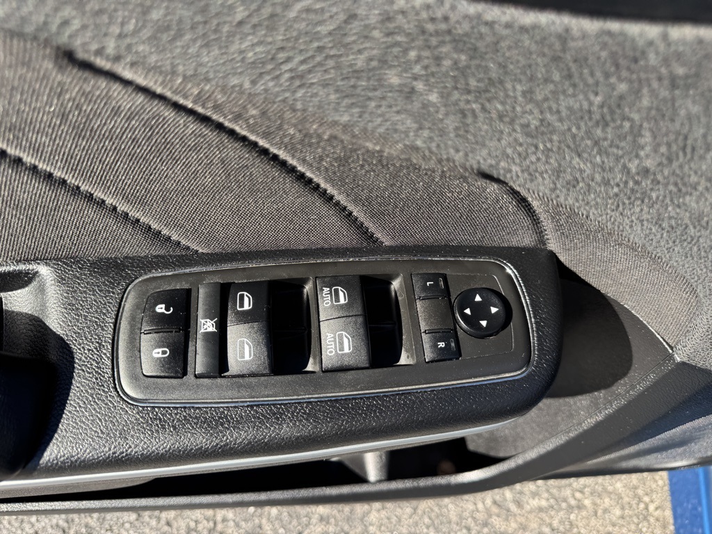 2021 Dodge Charger GT:16977P