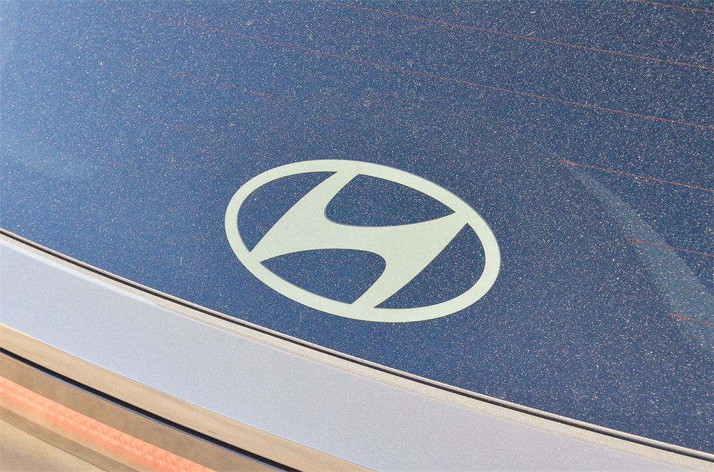 2026 Hyundai Tucson Plug-in Hybrid Limited photo 3