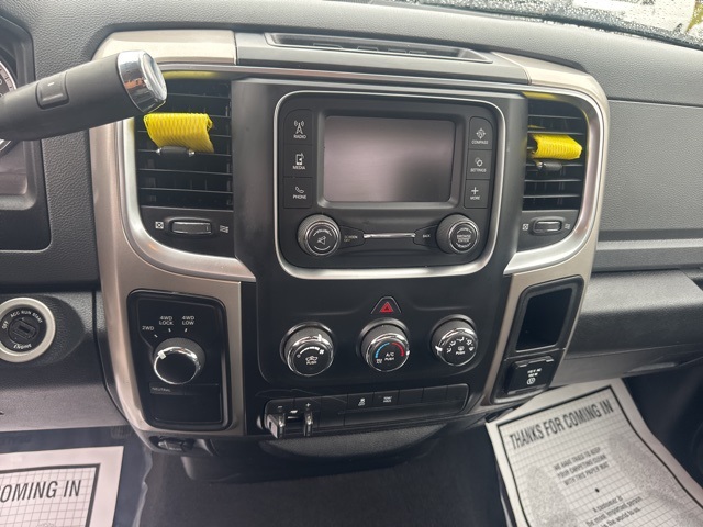 2017 Ram 3500 SLT photo 17