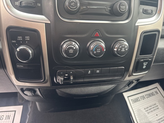 2017 Ram 3500 SLT photo 18