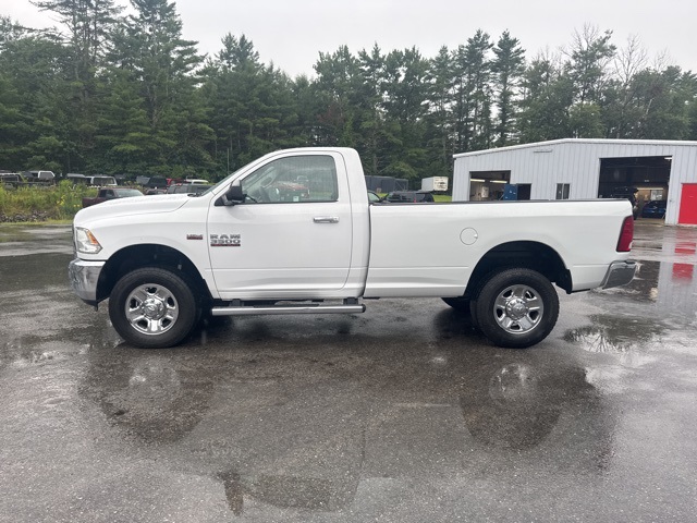 2017 Ram 3500 SLT photo 3