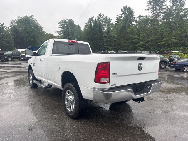 2017 Ram 3500 SLT photo 4