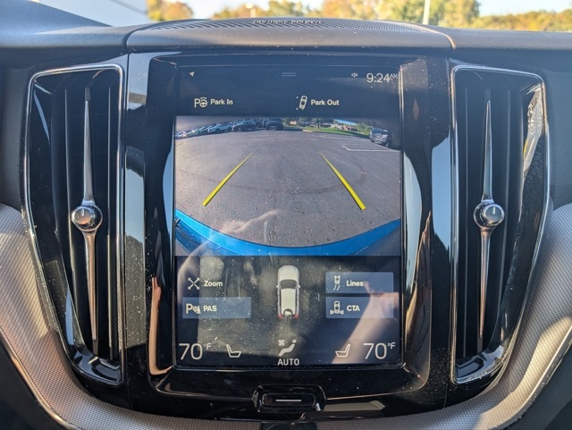 2019 Volvo XC60 T5 R-Design photo 17