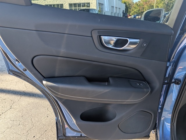 2019 Volvo XC60 T5 R-Design photo 20