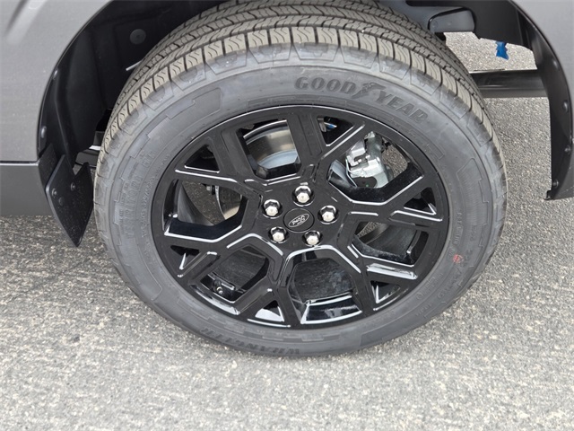 New 2025 Ford Maverick Lariat 4D Crew Cab