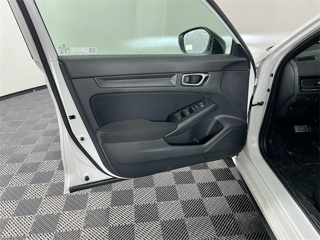 2025 Honda Civic Hatchback Sport photo 13
