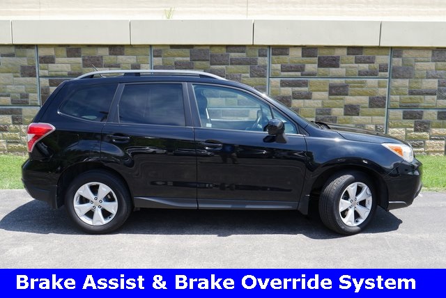 2015 Subaru Forester 2.5i Premium photo