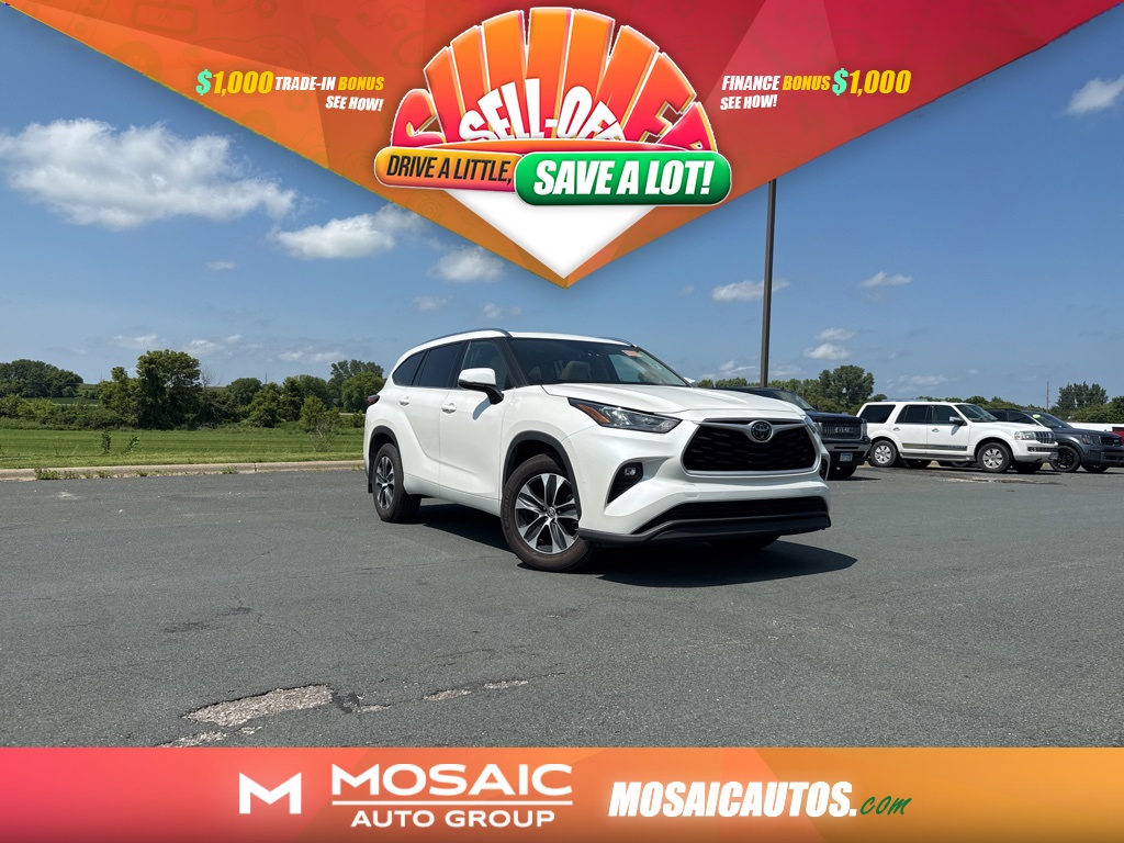 Used 2020 Toyota Highlander XLE SUVs