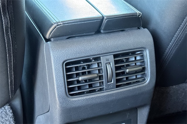 2022 Nissan Rogue SL photo 14