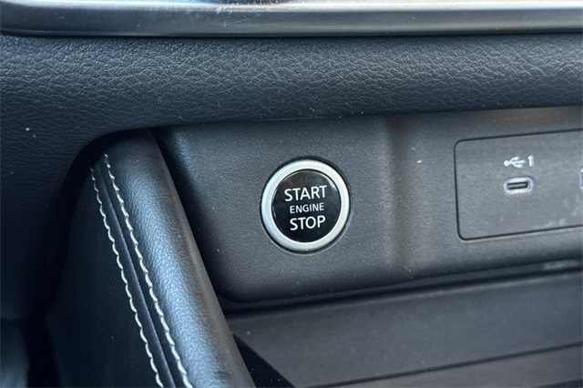 2022 Nissan Rogue SL photo 26
