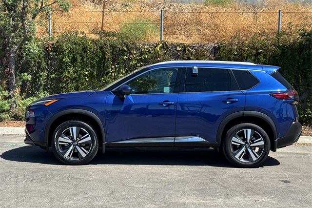 2022 Nissan Rogue SL photo 7