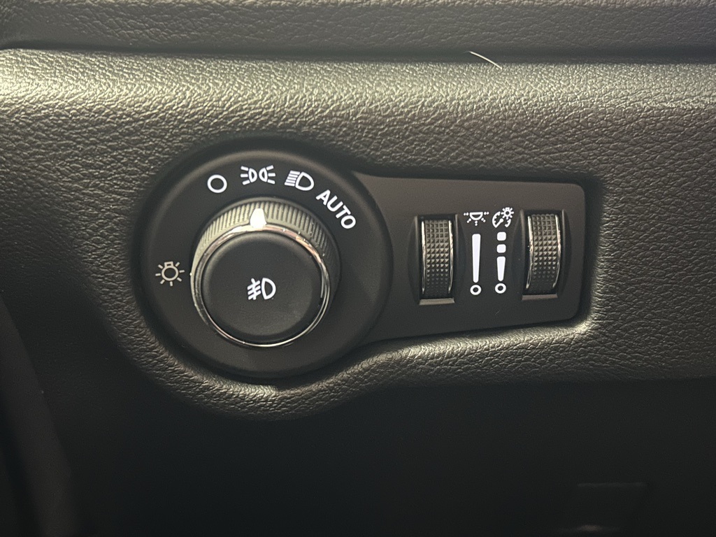 new 2026 Chrysler Pacifica car, priced at $47,505