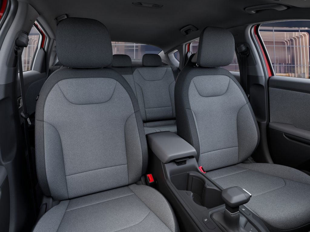 2025 Kia K4 LXS photo 11