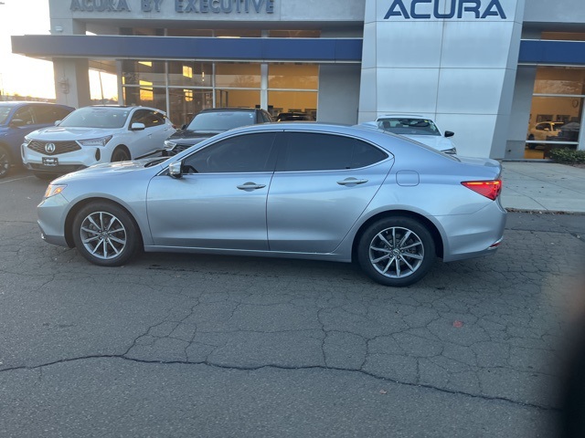 2019 Acura TLX photo 3