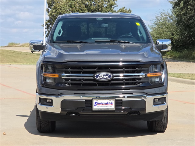2024 Ford F-150 XLT photo 2