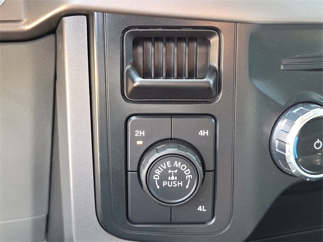 2024 Ford F-150 XLT photo 21
