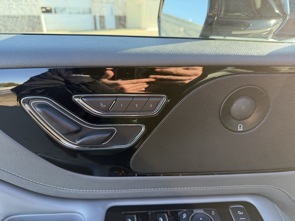 used 2020 Lincoln Aviator car, priced at $30,903