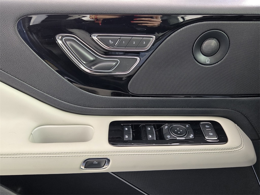 new 2026 Lincoln Aviator car, priced at $69,905