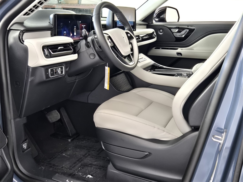 new 2026 Lincoln Aviator car, priced at $69,905