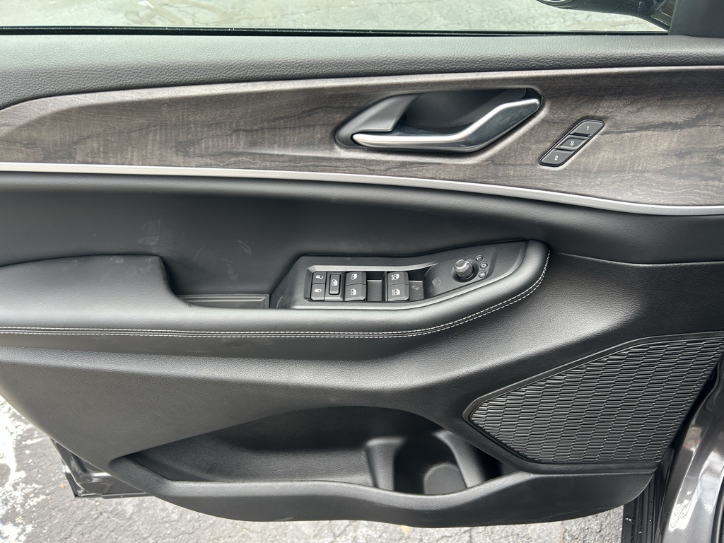 new 2025 Jeep Grand Cherokee L car, priced at $49,470