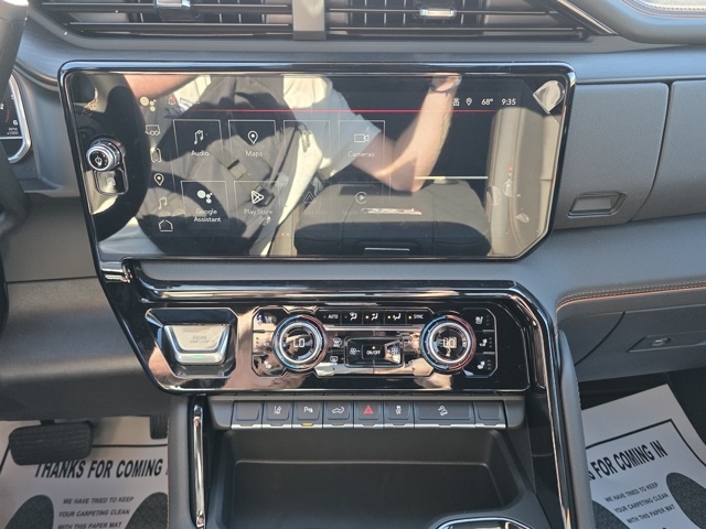 2025 GMC Sierra 3500HD 4WD Crew Cab Standard Bed AT4