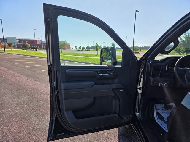 2025 GMC Sierra 3500HD 4WD Crew Cab Standard Bed AT4