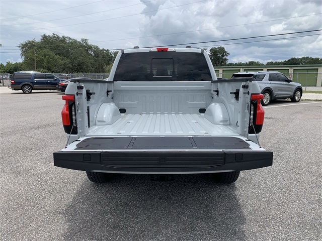 2023 Avalanche Ford F-150 Lightning Lariat AWD Truck