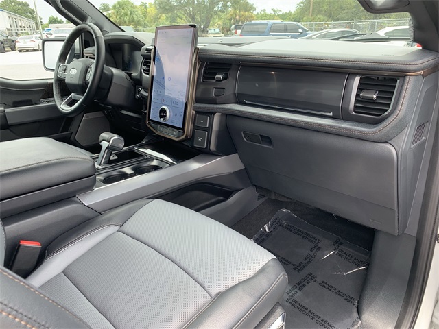 2023 Avalanche Ford F-150 Lightning Lariat AWD Truck