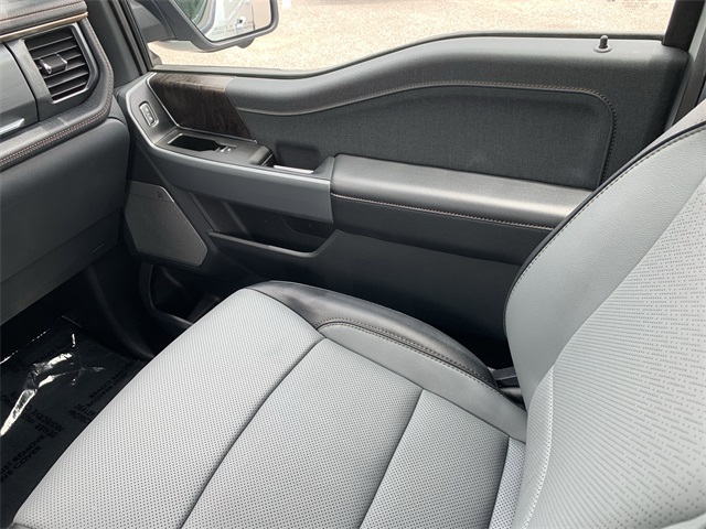 2023 Avalanche Ford F-150 Lightning Lariat AWD Truck