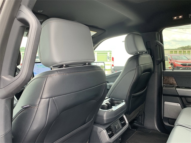 2023 Avalanche Ford F-150 Lightning Lariat AWD Truck