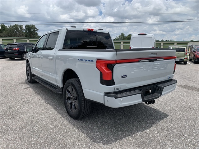 2023 Avalanche Ford F-150 Lightning Lariat AWD Truck
